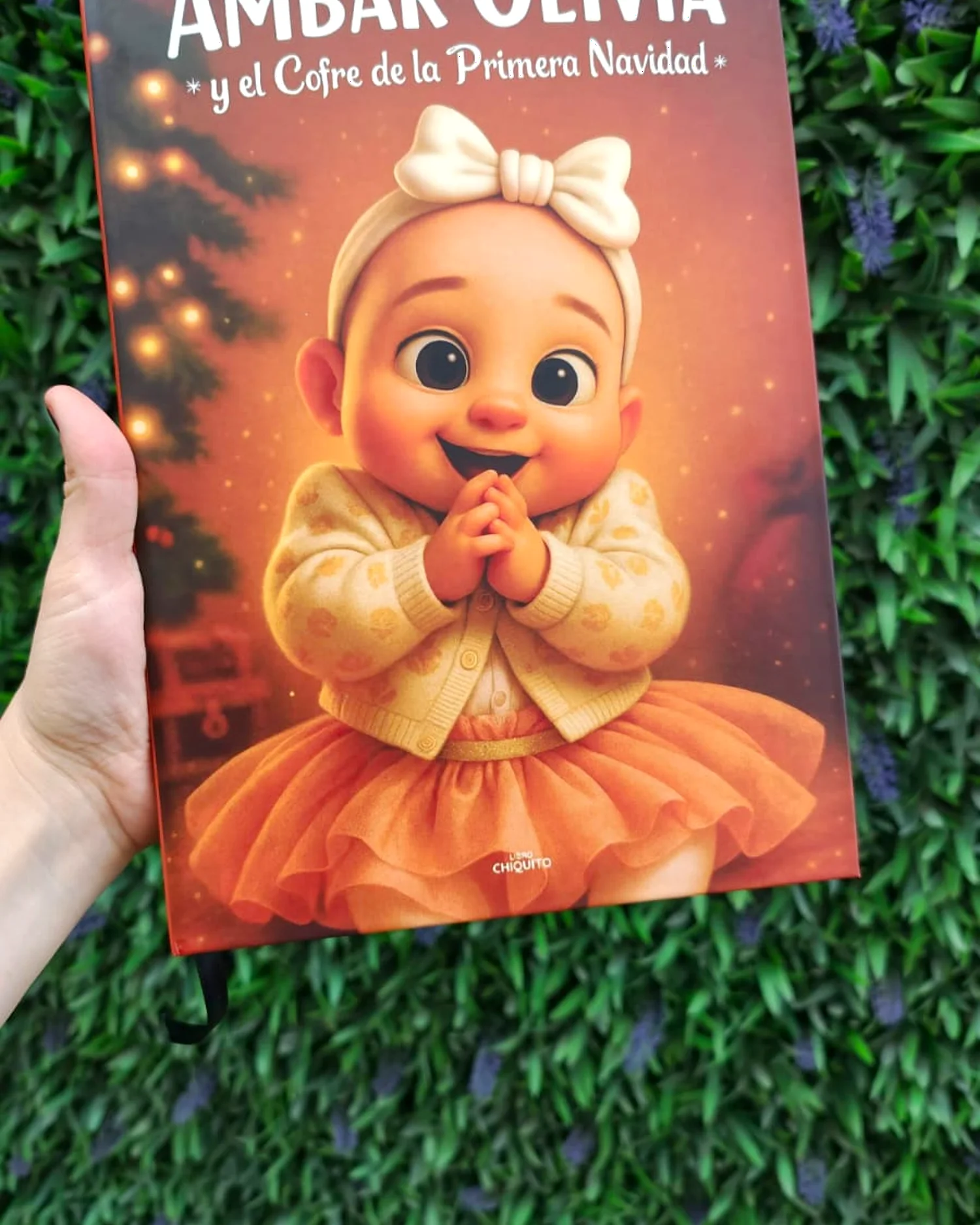 Ámbar Olivia y el Cofre de la Primera Navidad